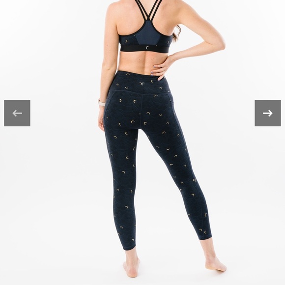 Navy Gold Moon Terrace Pocket Luxe 7/8 24” - Picture 2 of 3